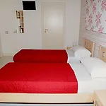 住宿加早餐酒店 Casa Aragonese 3*